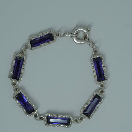 Apparition Bracelet 01