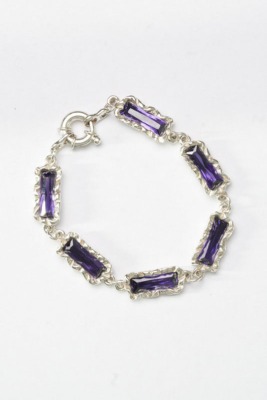 Apparition Bracelet 01