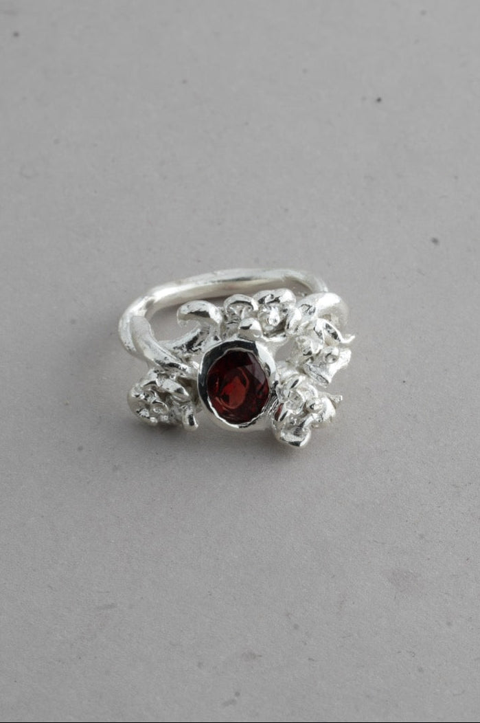 Garden Ring - Garnet