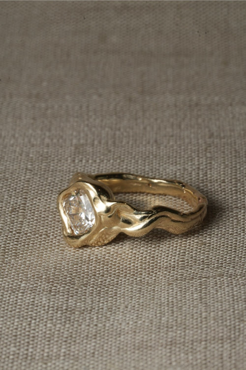 Diamond Amphitrite Ring