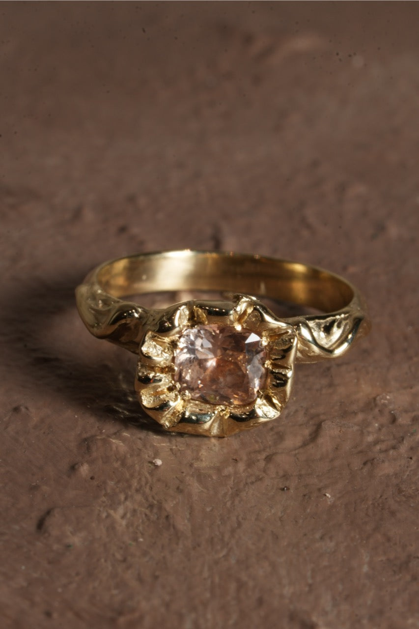 Mirage Fleur Ring - Zircon