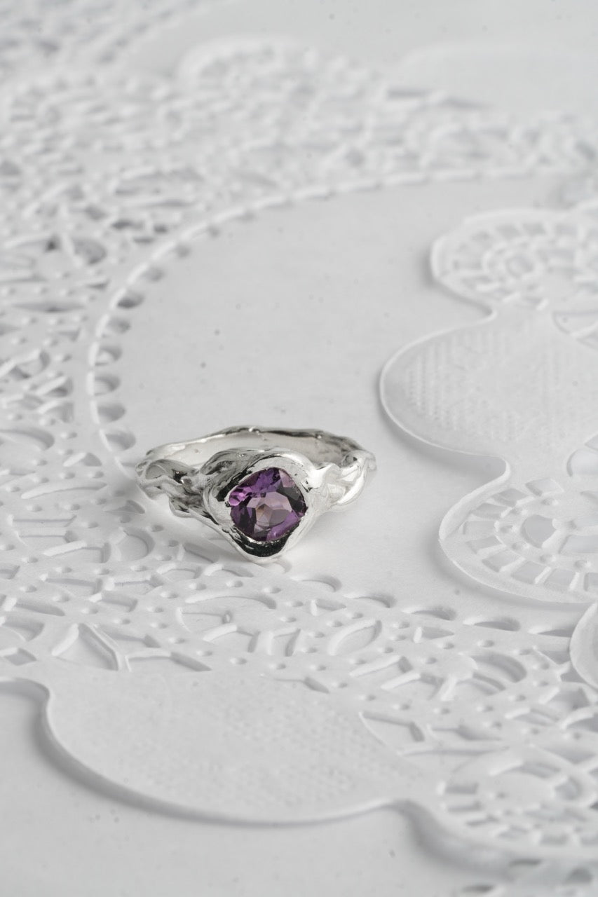 Amphitrite Ring - Amethyst